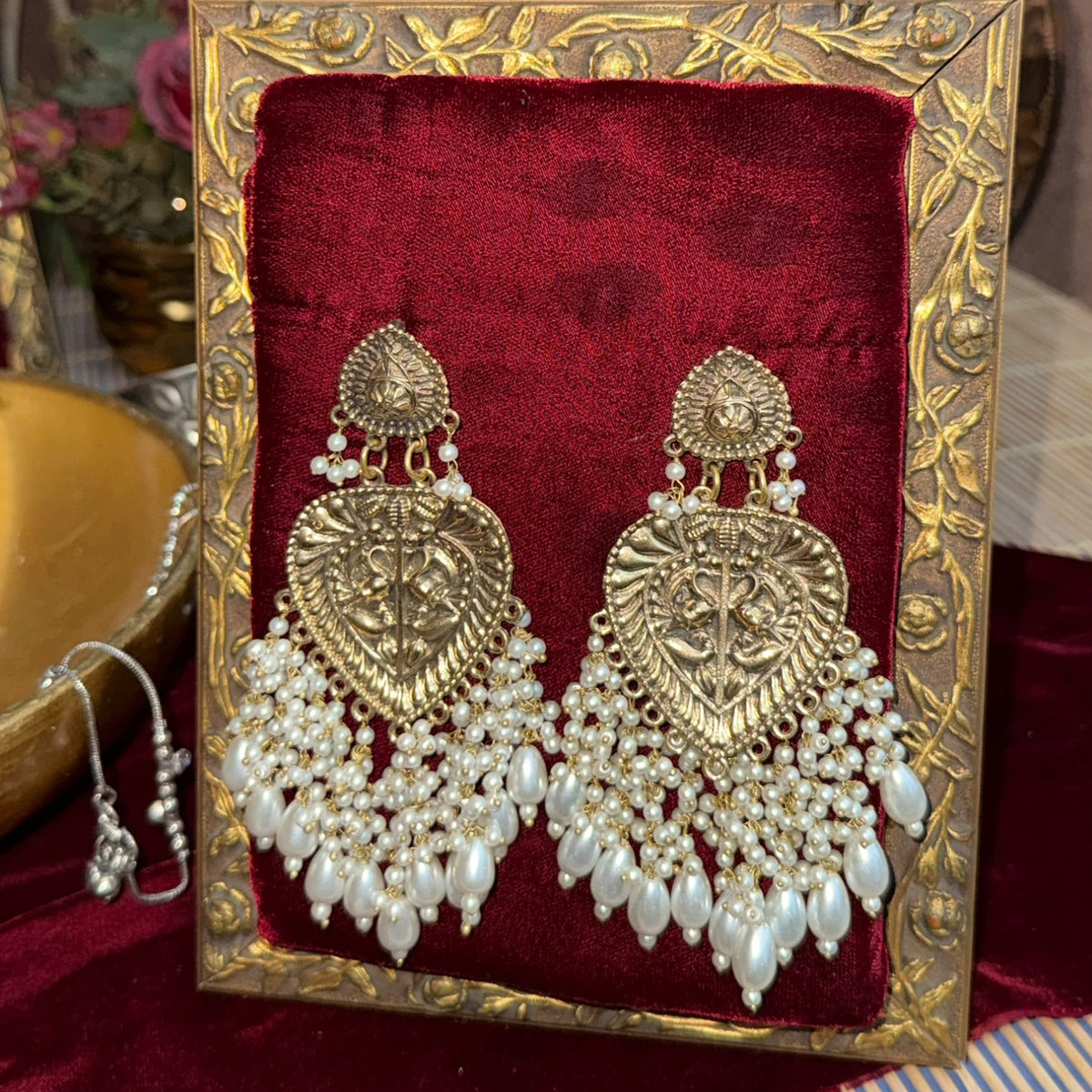 Timeless vintage-inspired earrings